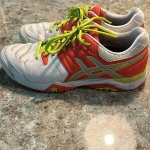 Asics Gel Challenger Pickleball / tennis shoe